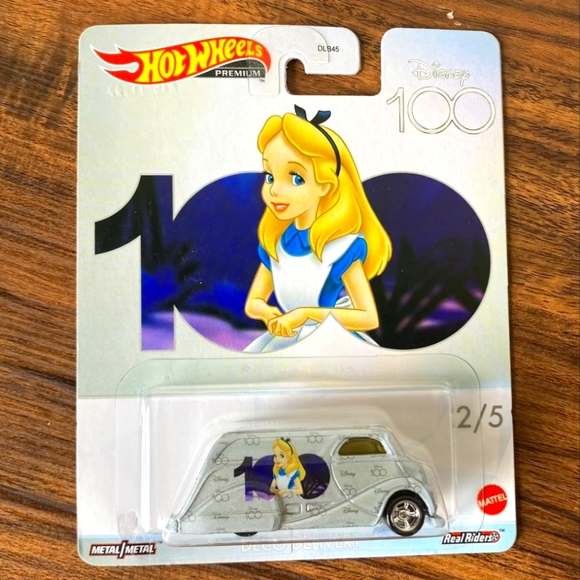 Hot Wheels Disney 100th Anniversary Series - Alice In Wonderland NWT - Picture 2 of 6